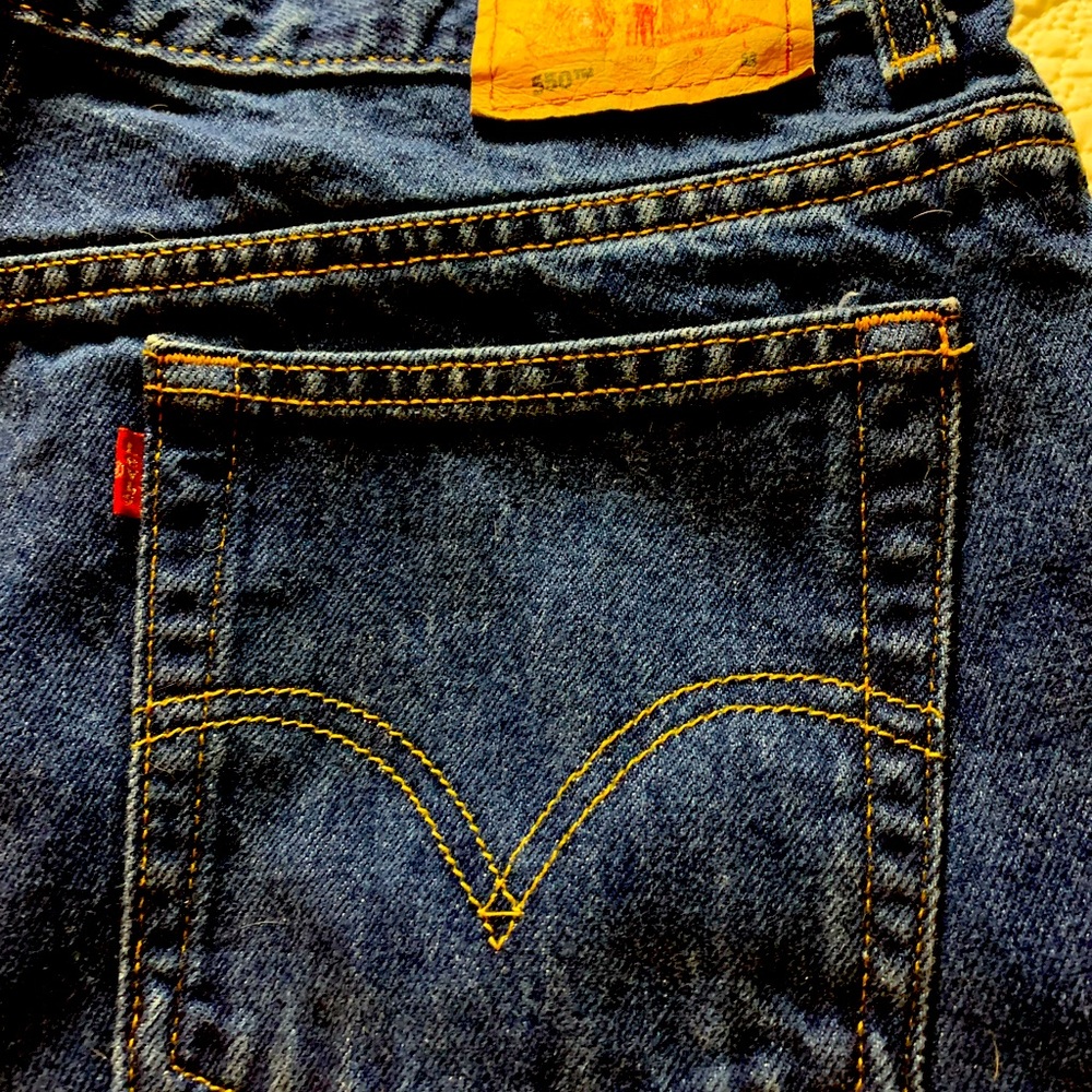 550 Levi’s jeans.    #32